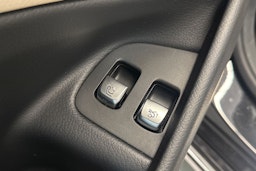 musta Mercedes-Benz E 2017 kuva 18.