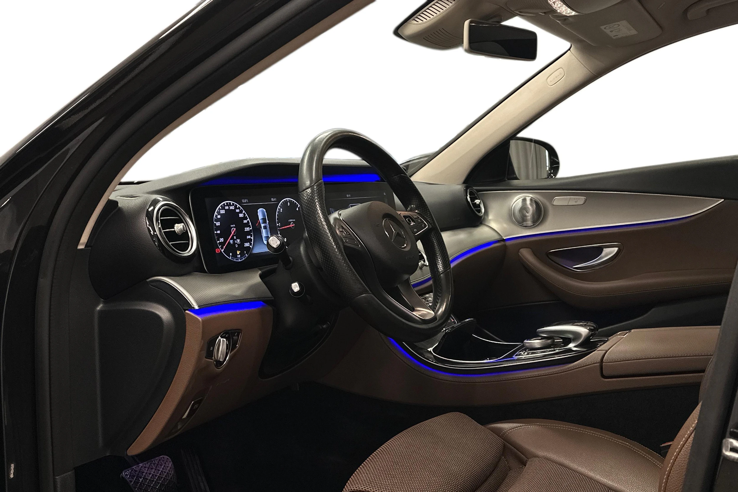 musta Mercedes-Benz E 2017 kuva 6.