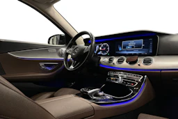 musta Mercedes-Benz E 2017 kuva 7.