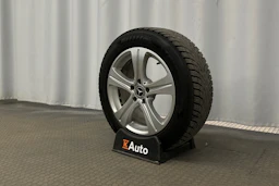 musta Mercedes-Benz E 2017 kuva 10.