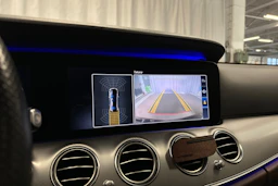 musta Mercedes-Benz E 2017 kuva 15.