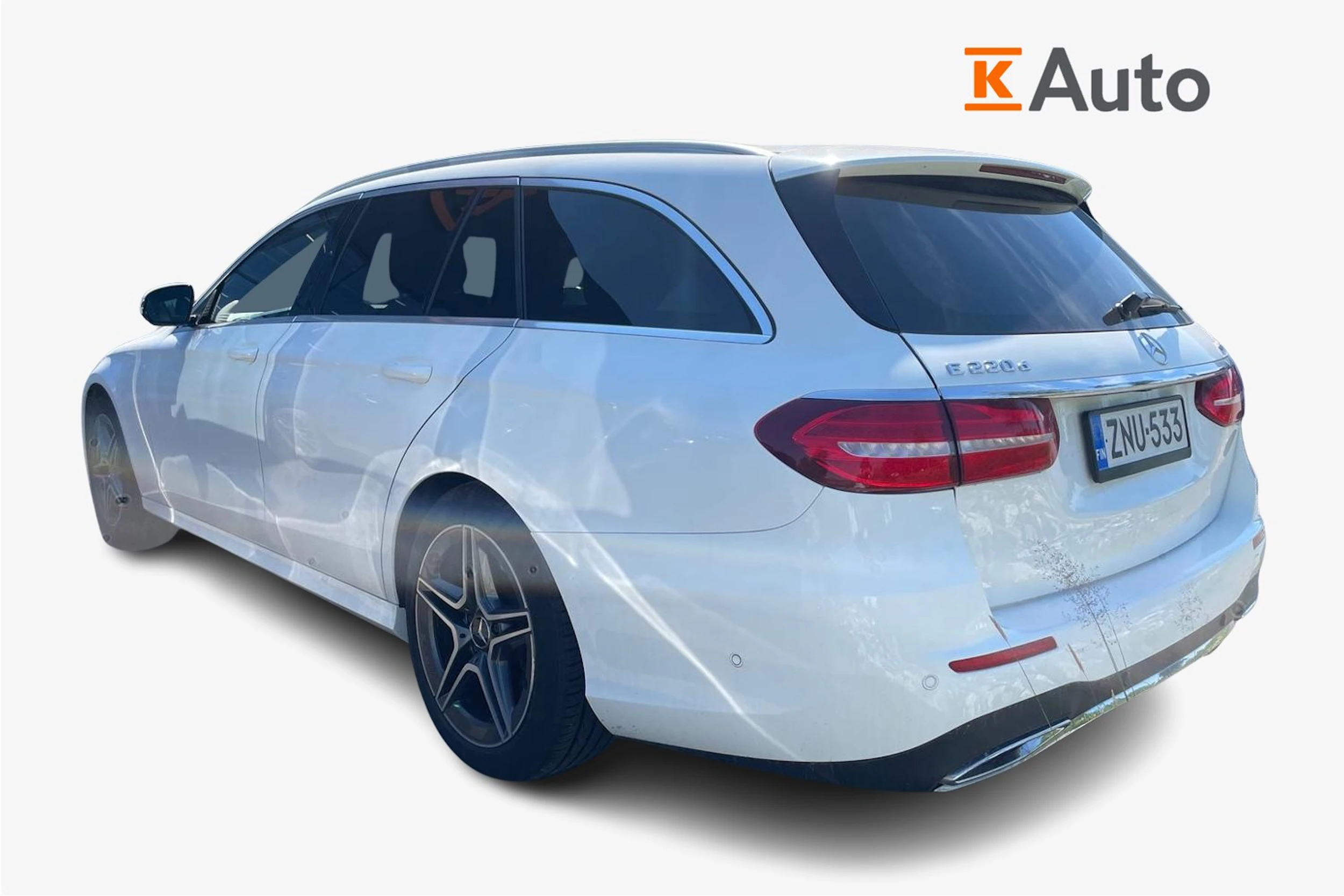 valkoinen Mercedes-Benz E 2017 kuva 2.