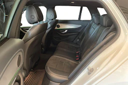 valkoinen Mercedes-Benz E 2017 kuva 8.