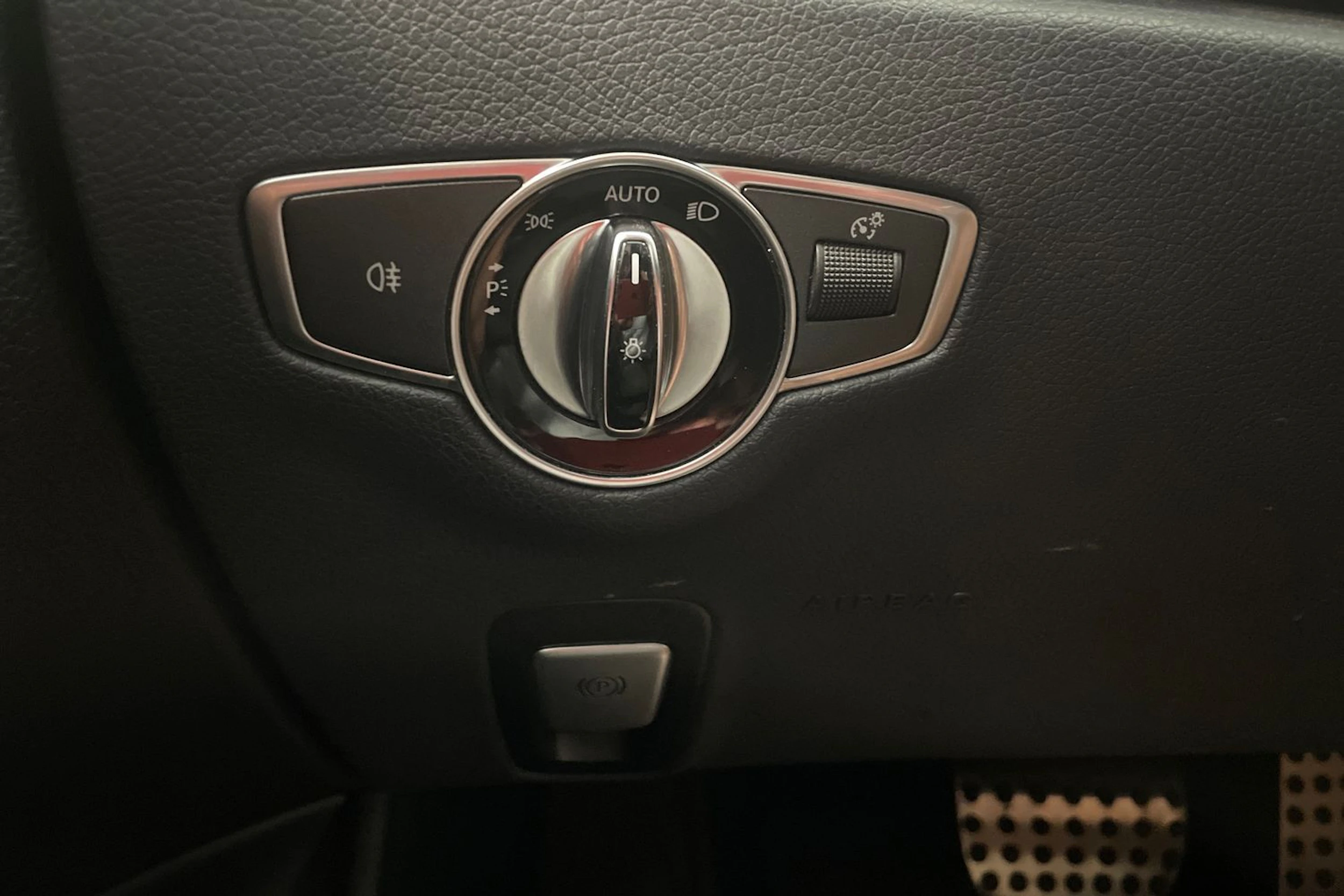 valkoinen Mercedes-Benz E 2017 kuva 17.