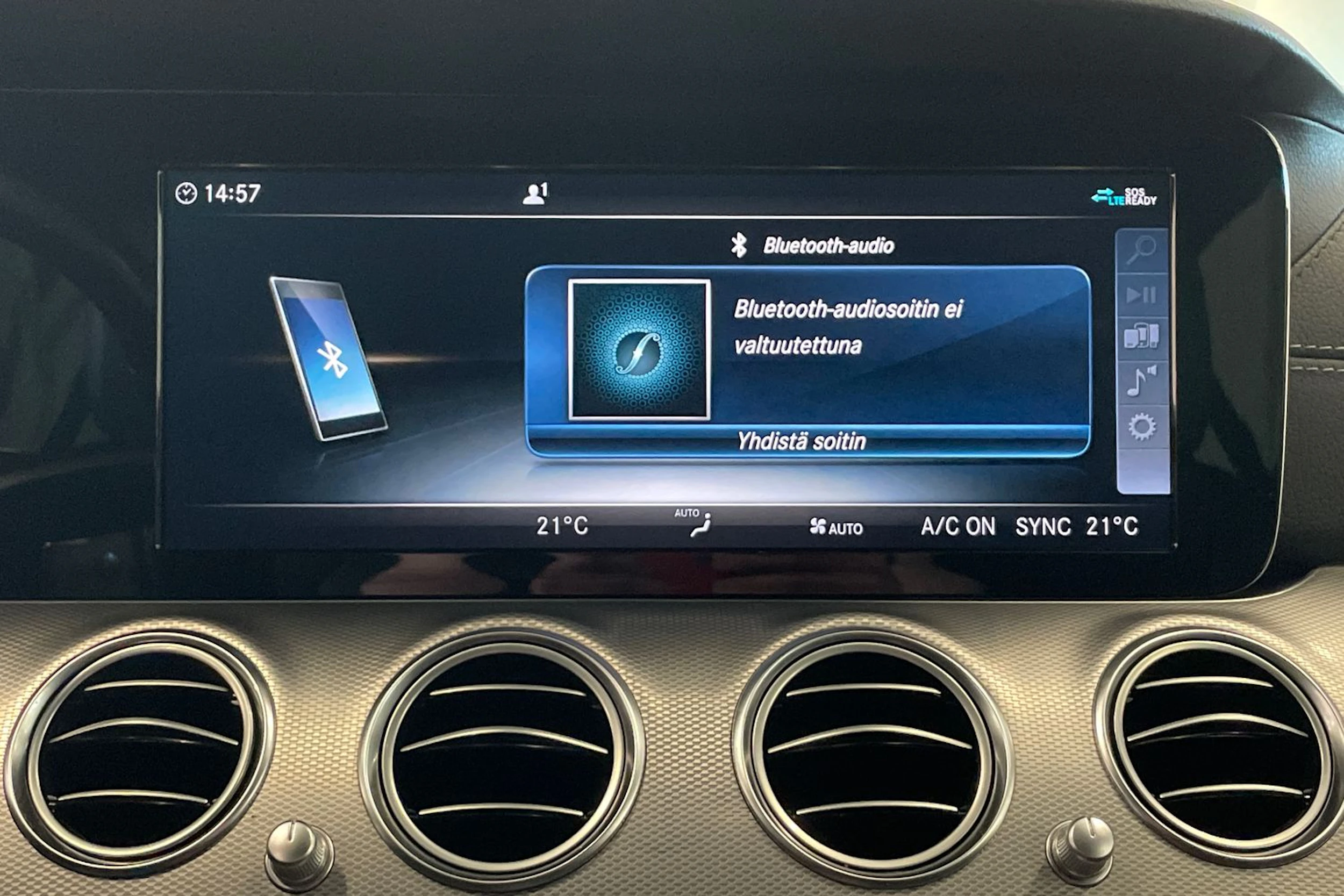 valkoinen Mercedes-Benz E 2017 kuva 20.