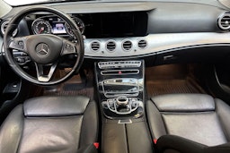 musta Mercedes-Benz E 2018 kuva 9.