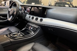 musta Mercedes-Benz E 2018 kuva 17.