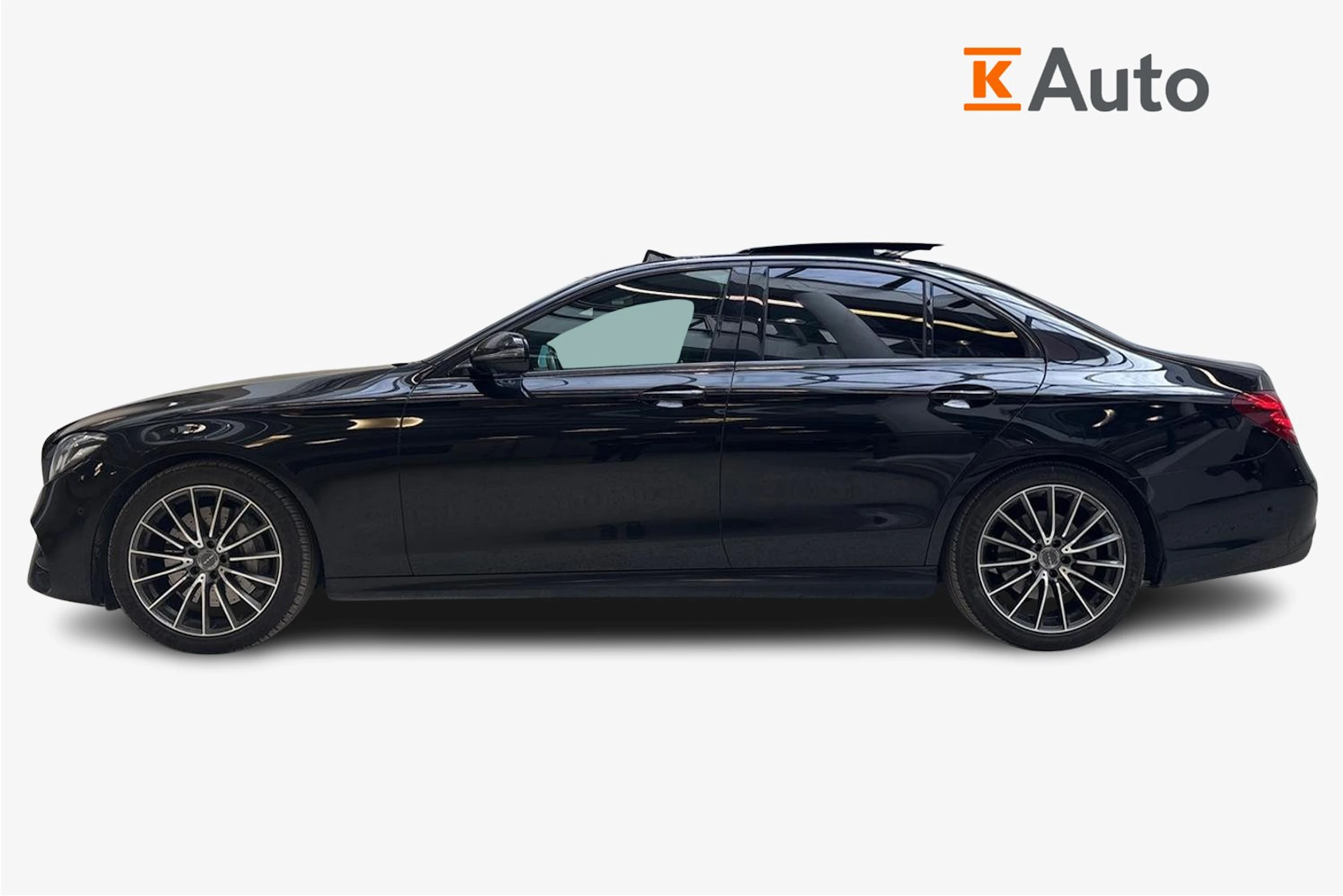 musta Mercedes-Benz E 2018 kuva 5.