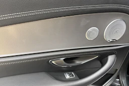 musta Mercedes-Benz E 2018 kuva 15.