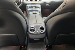 musta Mercedes-Benz E 2018 kuva 17.