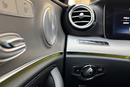 musta Mercedes-Benz E 2018 kuva 20.