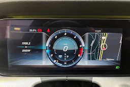 musta Mercedes-Benz E 2018 kuva 22.