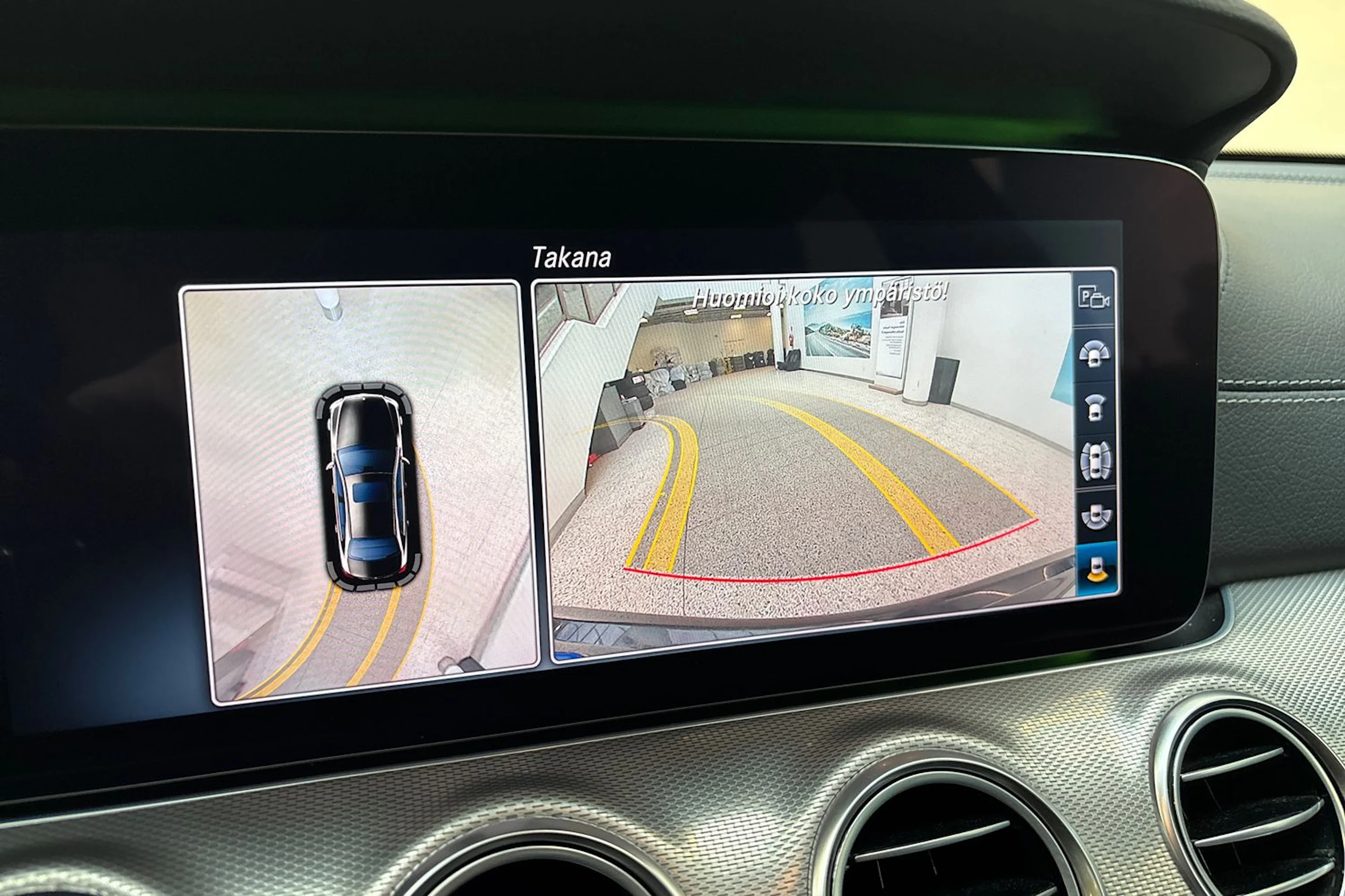 musta Mercedes-Benz E 2018 kuva 24.