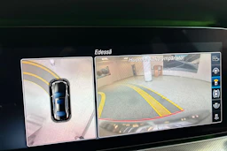 musta Mercedes-Benz E 2018 kuva 25.