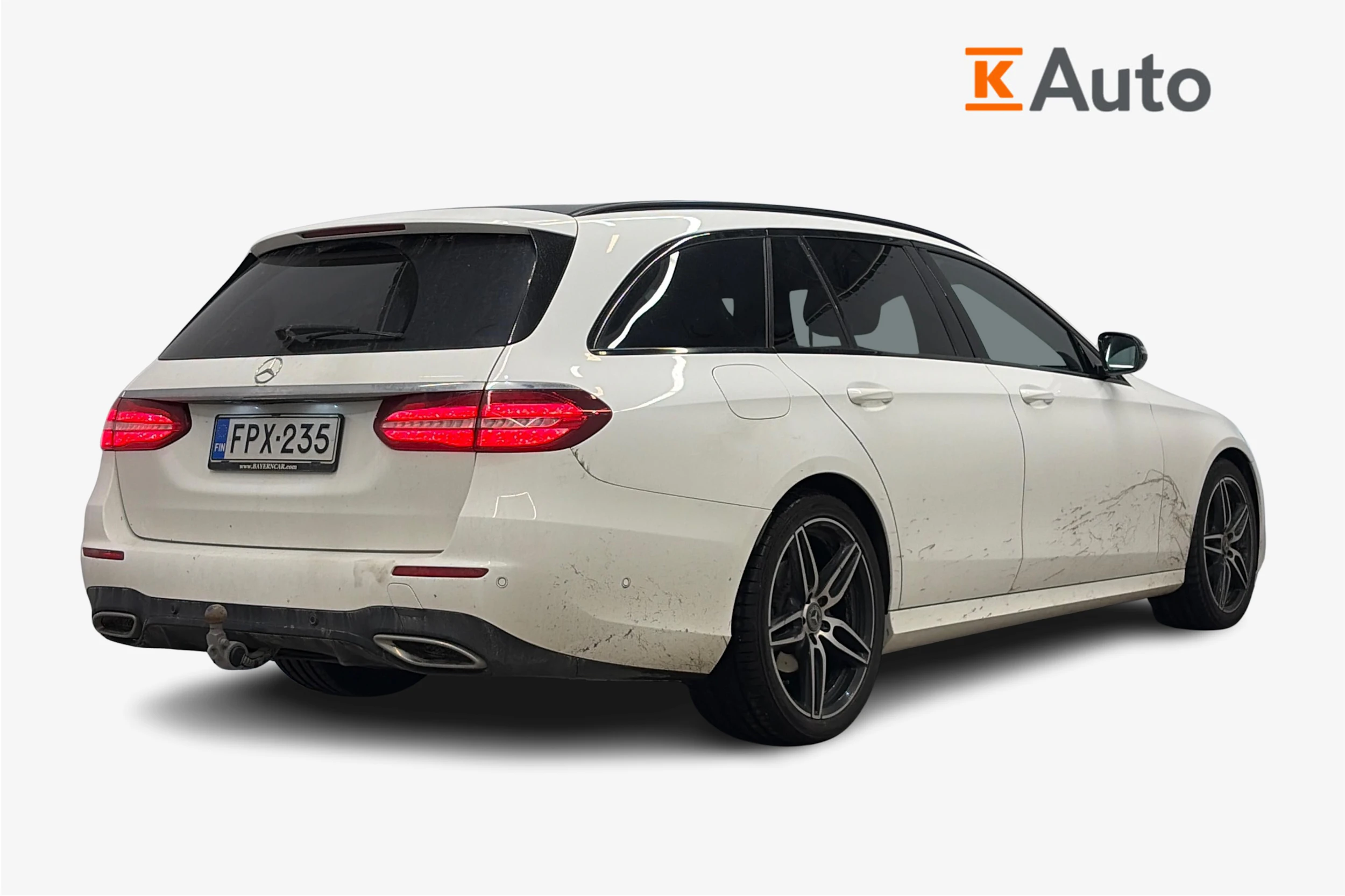 valkoinen Mercedes-Benz E 2018 kuva 2.