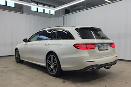 valkoinen Mercedes-Benz E 2018 kuva 4.