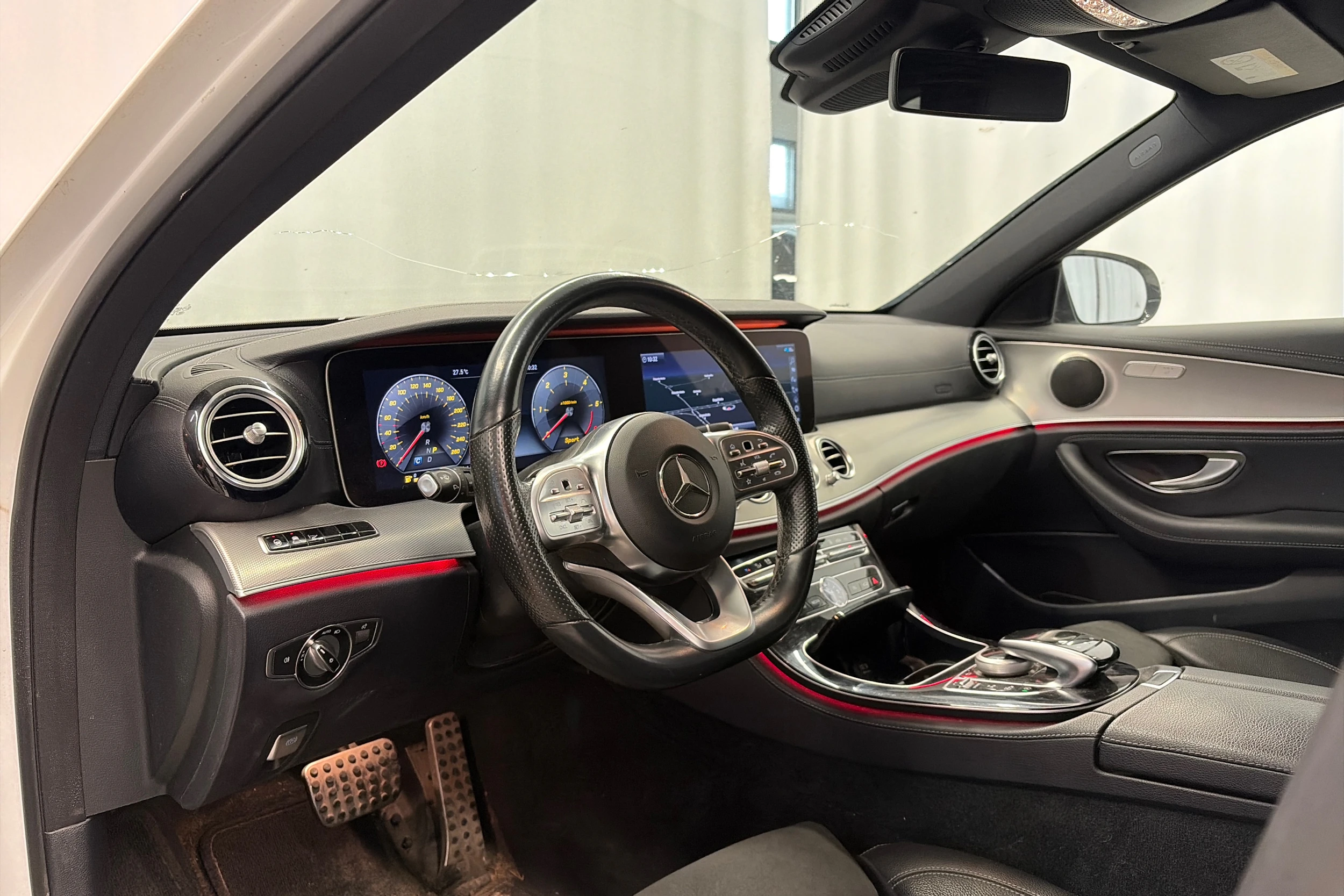 valkoinen Mercedes-Benz E 2018 kuva 5.
