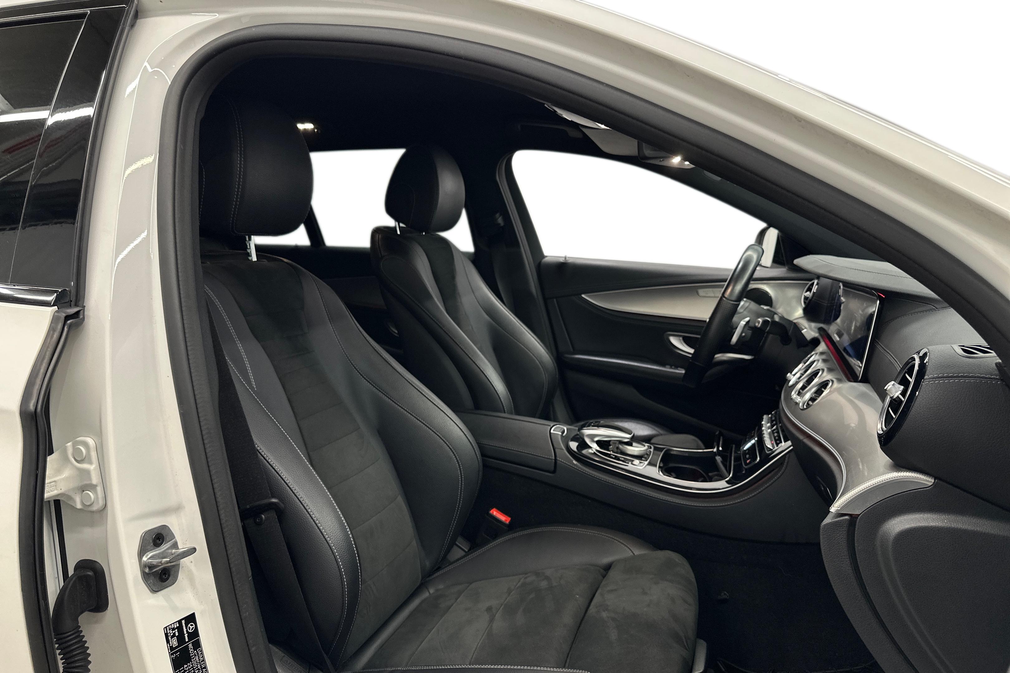 Mercedes-Benz E 2018, photo 7/31