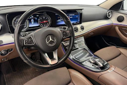 harmaa Mercedes-Benz E 2018 kuva 6.