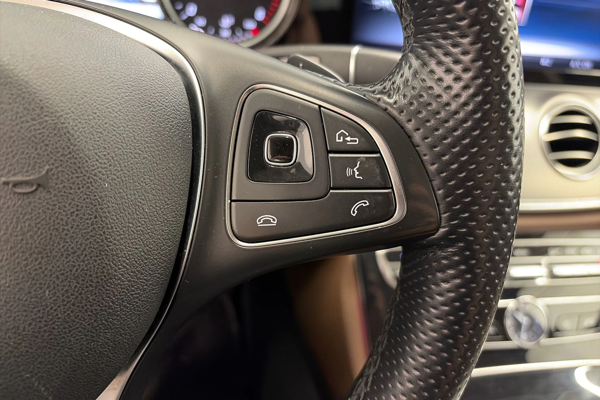 harmaa Mercedes-Benz E 2018 kuva 18.