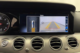 harmaa Mercedes-Benz E 2018 kuva 21.