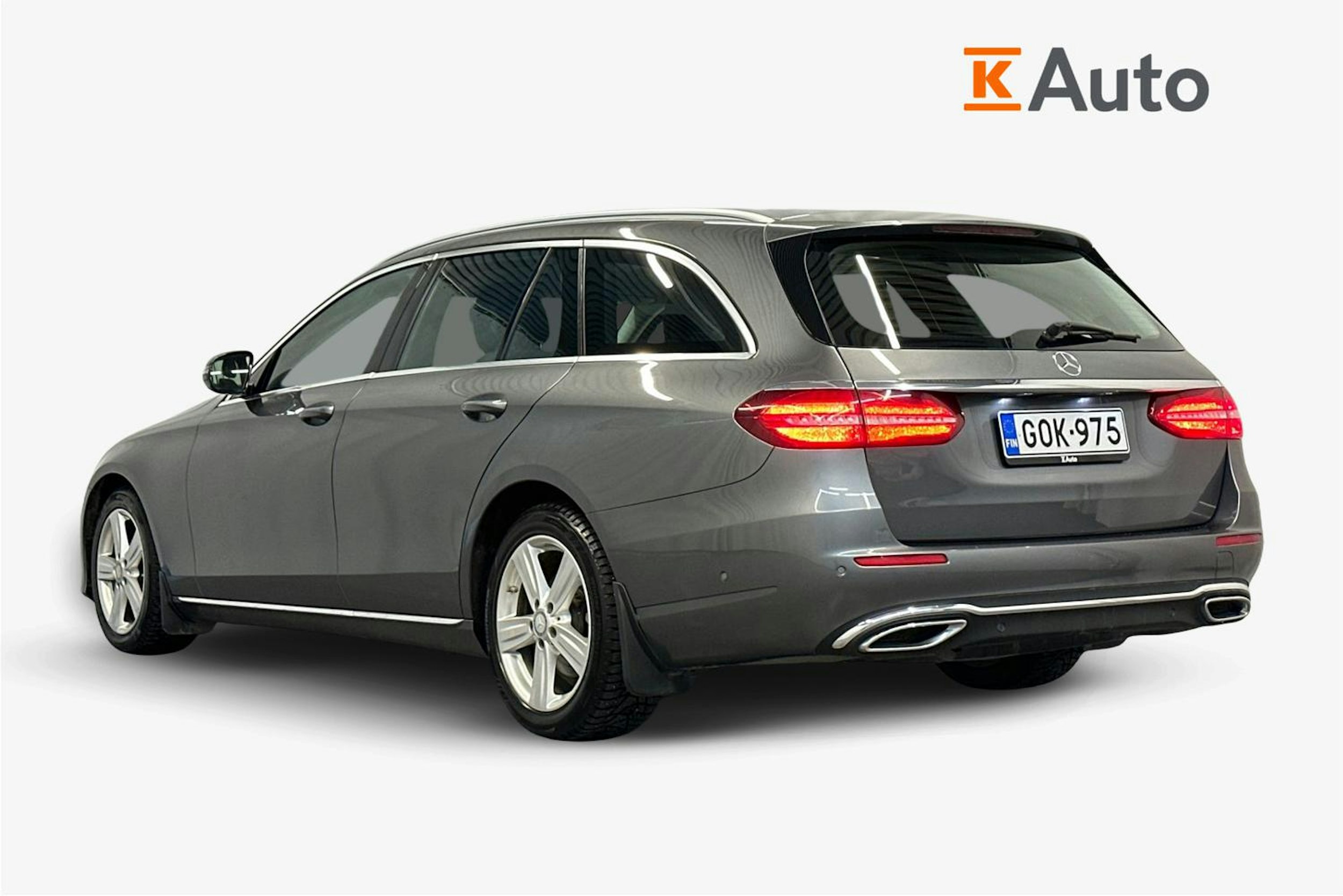 harmaa Mercedes-Benz E 2018 kuva 3.