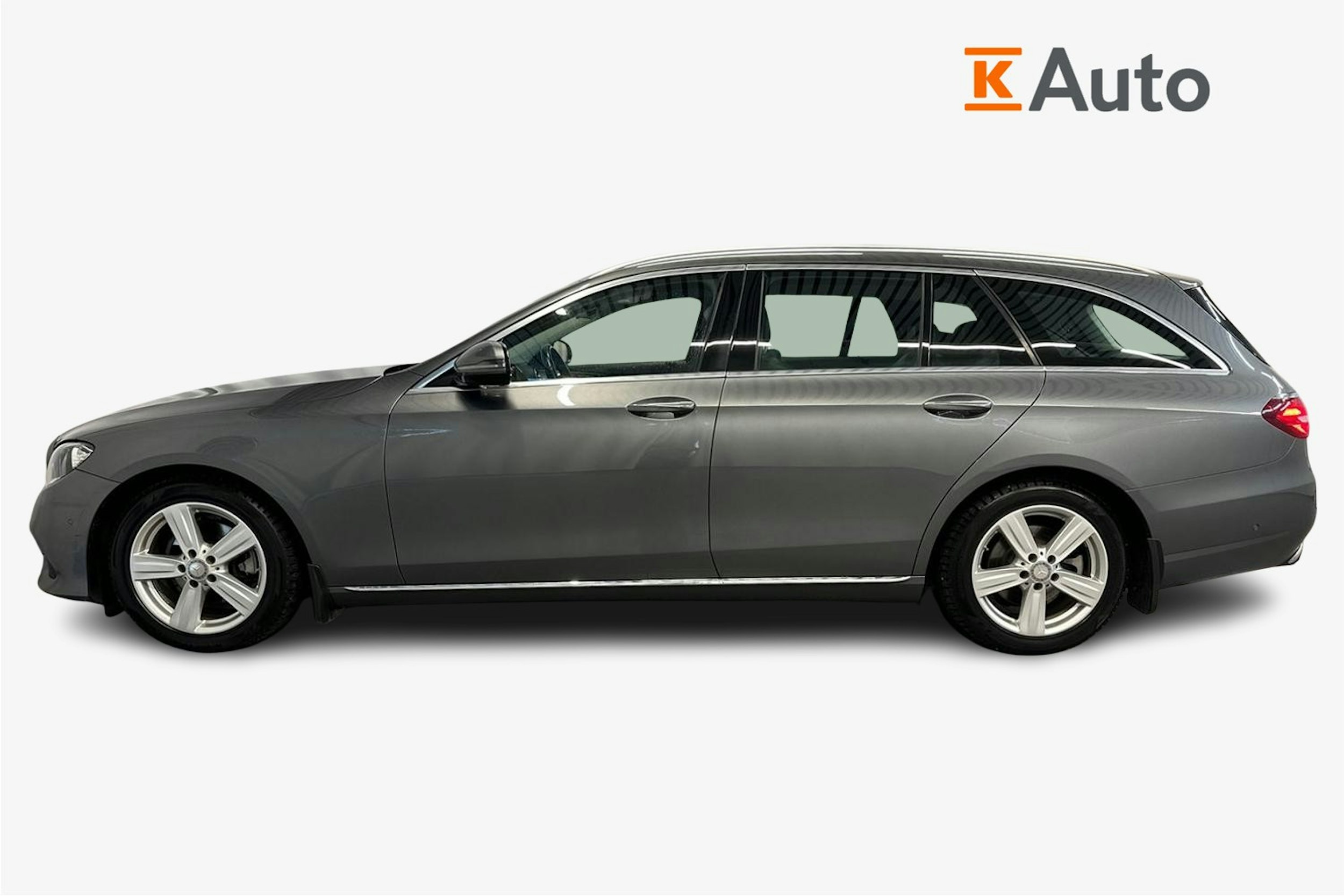 harmaa Mercedes-Benz E 2018 kuva 6.
