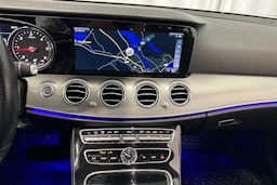 harmaa Mercedes-Benz E 2018 kuva 17.