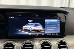 harmaa Mercedes-Benz E 2018 kuva 18.