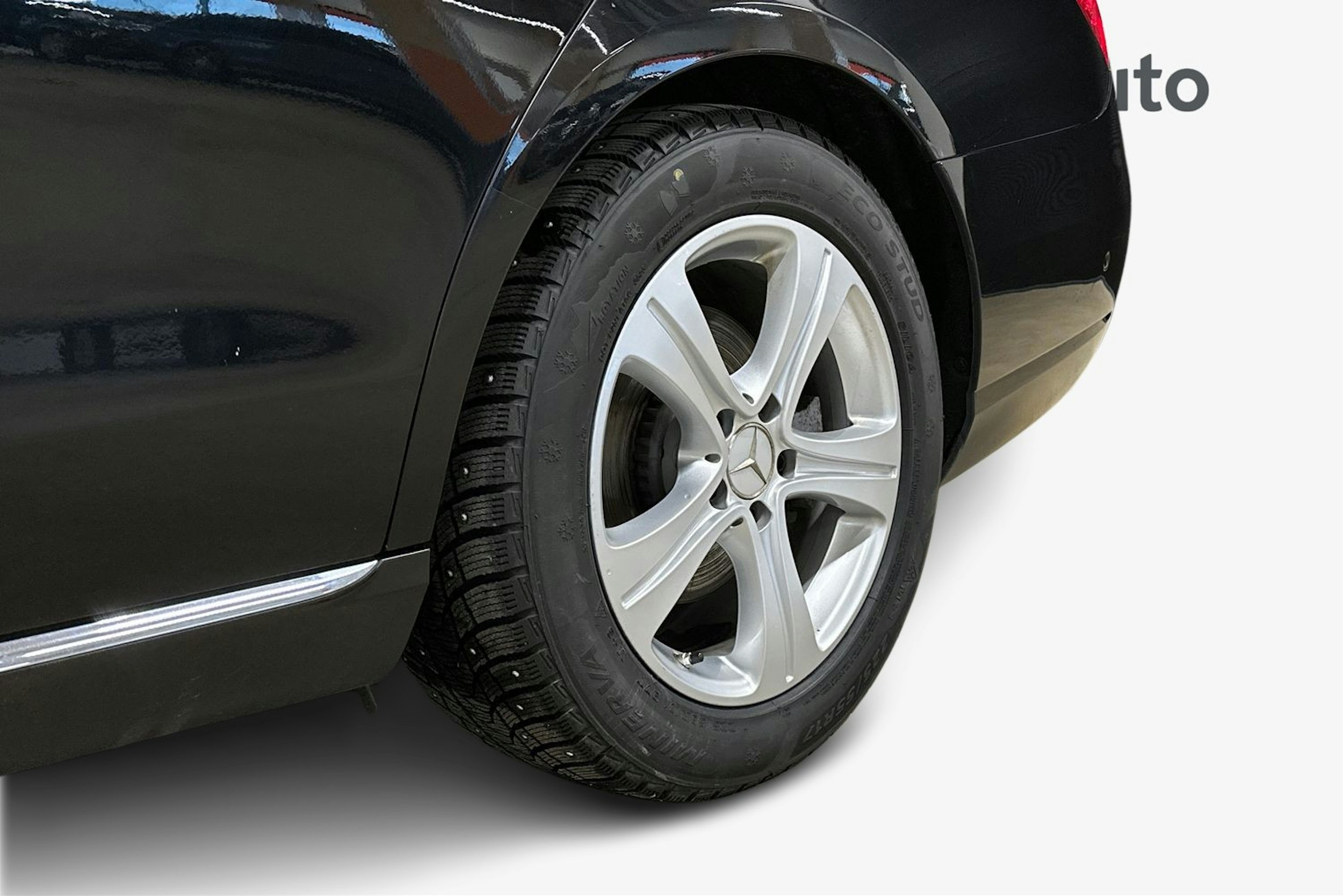 musta Mercedes-Benz E 2018 kuva 11.