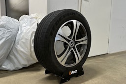 musta Mercedes-Benz E 2018 kuva 13.