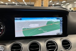 musta Mercedes-Benz E 2018 kuva 17.