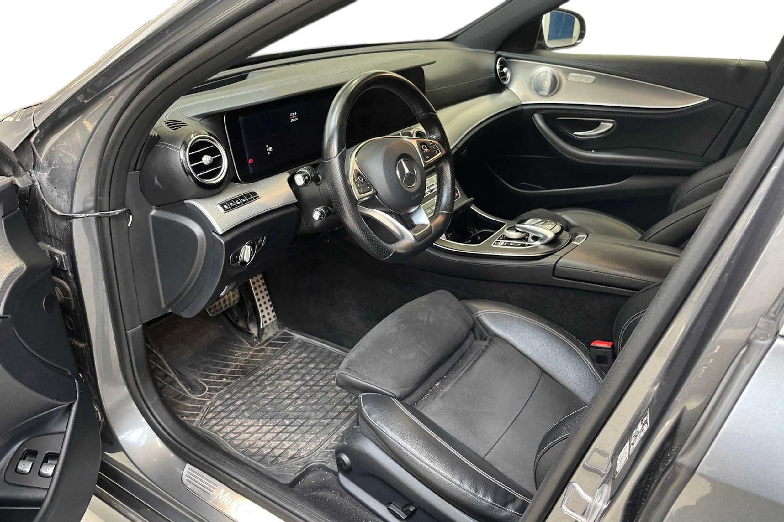 harmaa Mercedes-Benz E 2018 kuva 3.