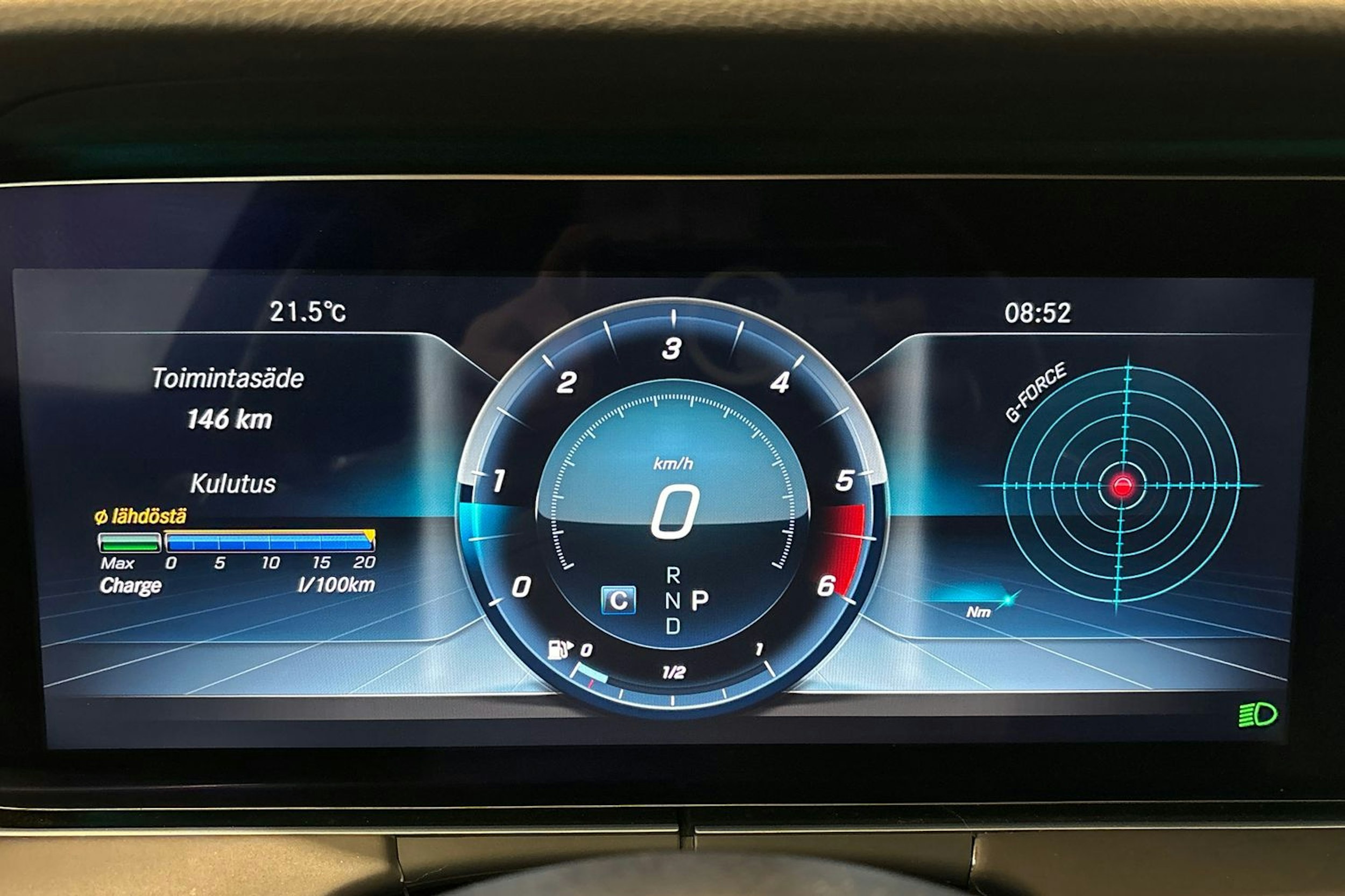 musta Mercedes-Benz E 2018 kuva 21.