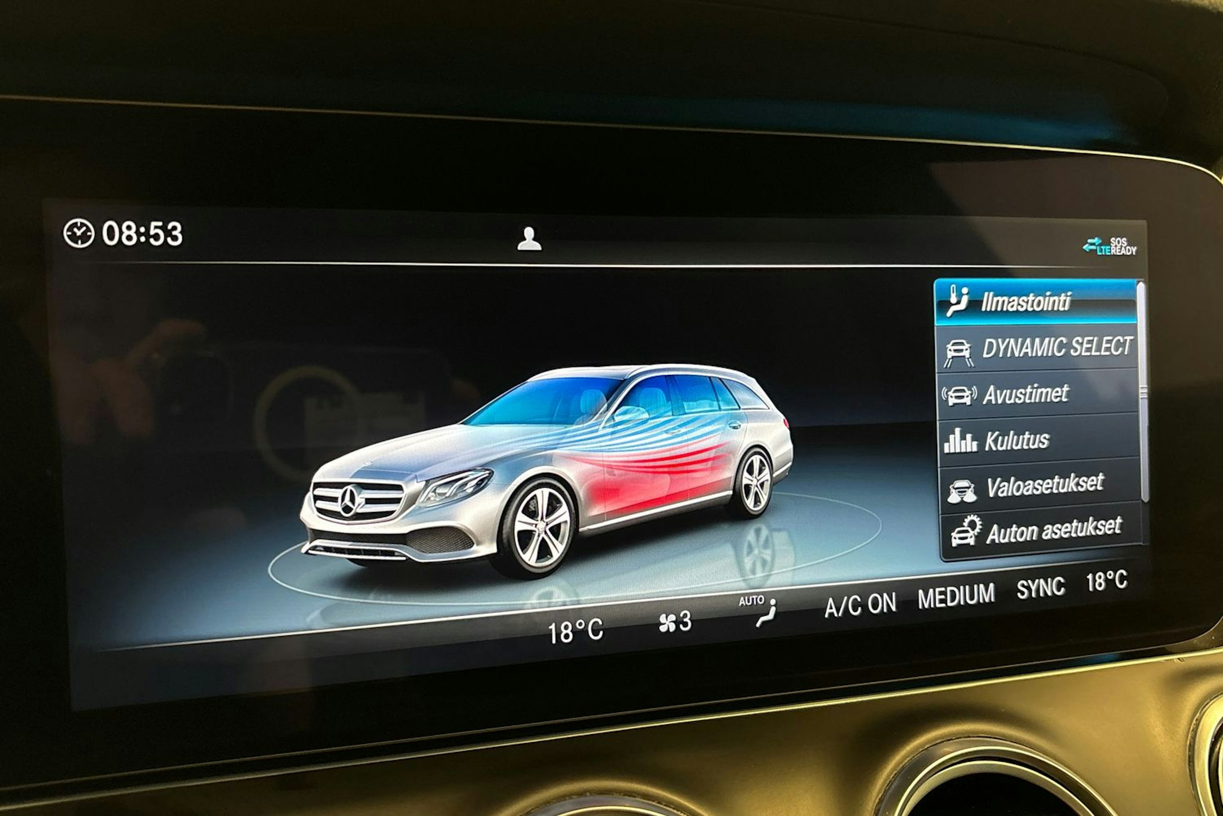 musta Mercedes-Benz E 2018 kuva 25.