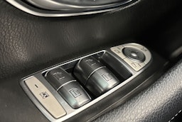 musta Mercedes-Benz E 2018 kuva 37.