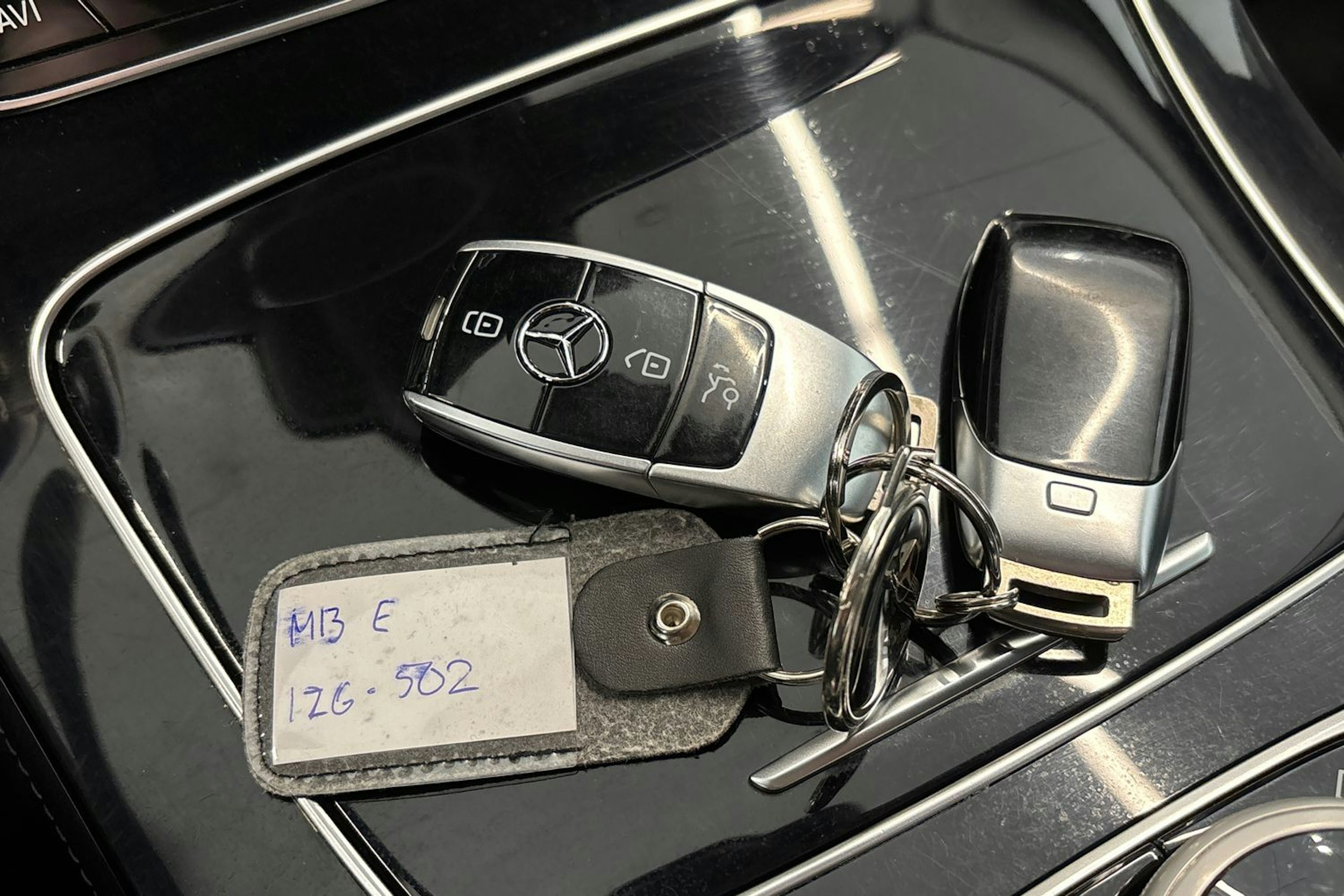 musta Mercedes-Benz E 2018 kuva 39.