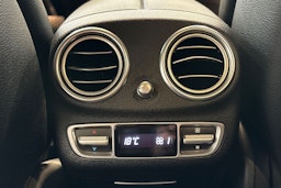 musta Mercedes-Benz E 2018 kuva 41.