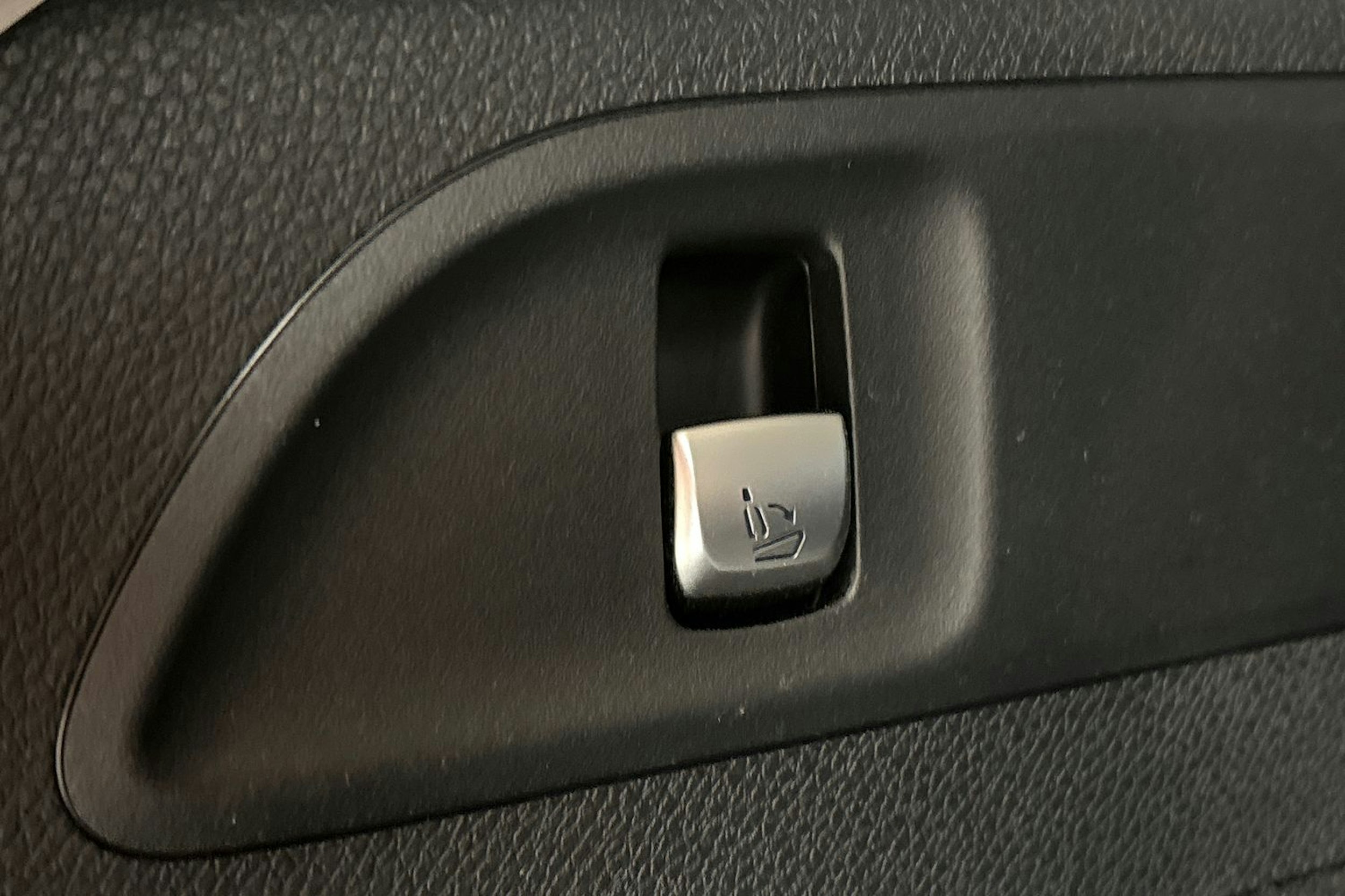 musta Mercedes-Benz E 2018 kuva 43.