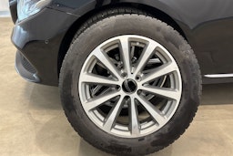 musta Mercedes-Benz E 2018 kuva 45.