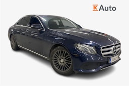Sininen Mercedes-Benz E 2018 kuva 1.
