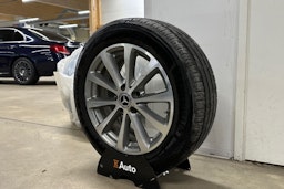 Sininen Mercedes-Benz E 2018 kuva 13.