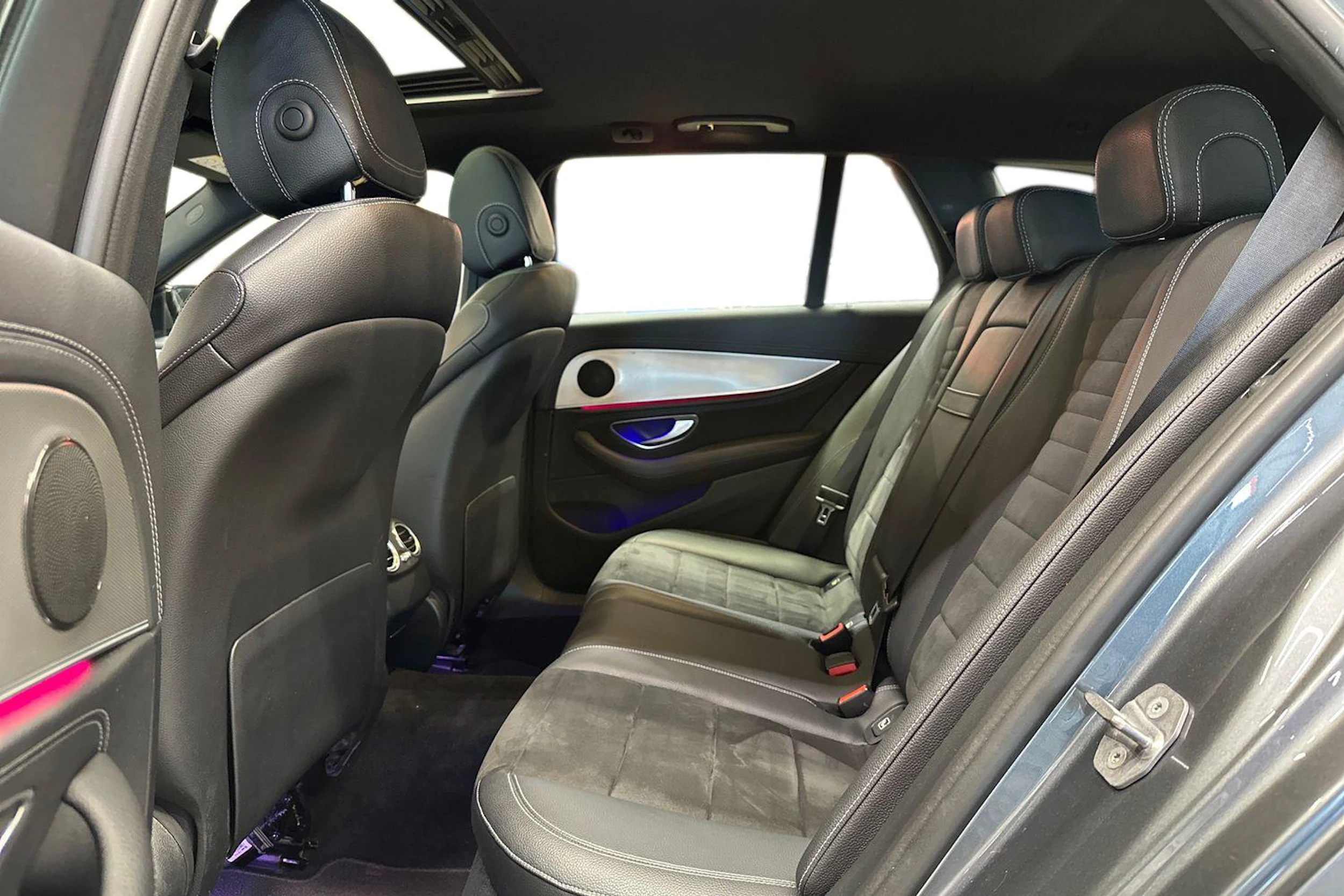 harmaa Mercedes-Benz E 2018 kuva 8.