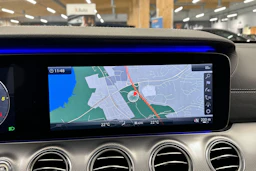 harmaa Mercedes-Benz E 2018 kuva 13.