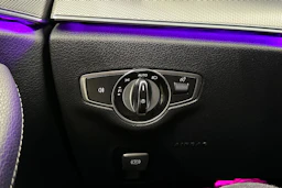 harmaa Mercedes-Benz E 2018 kuva 24.