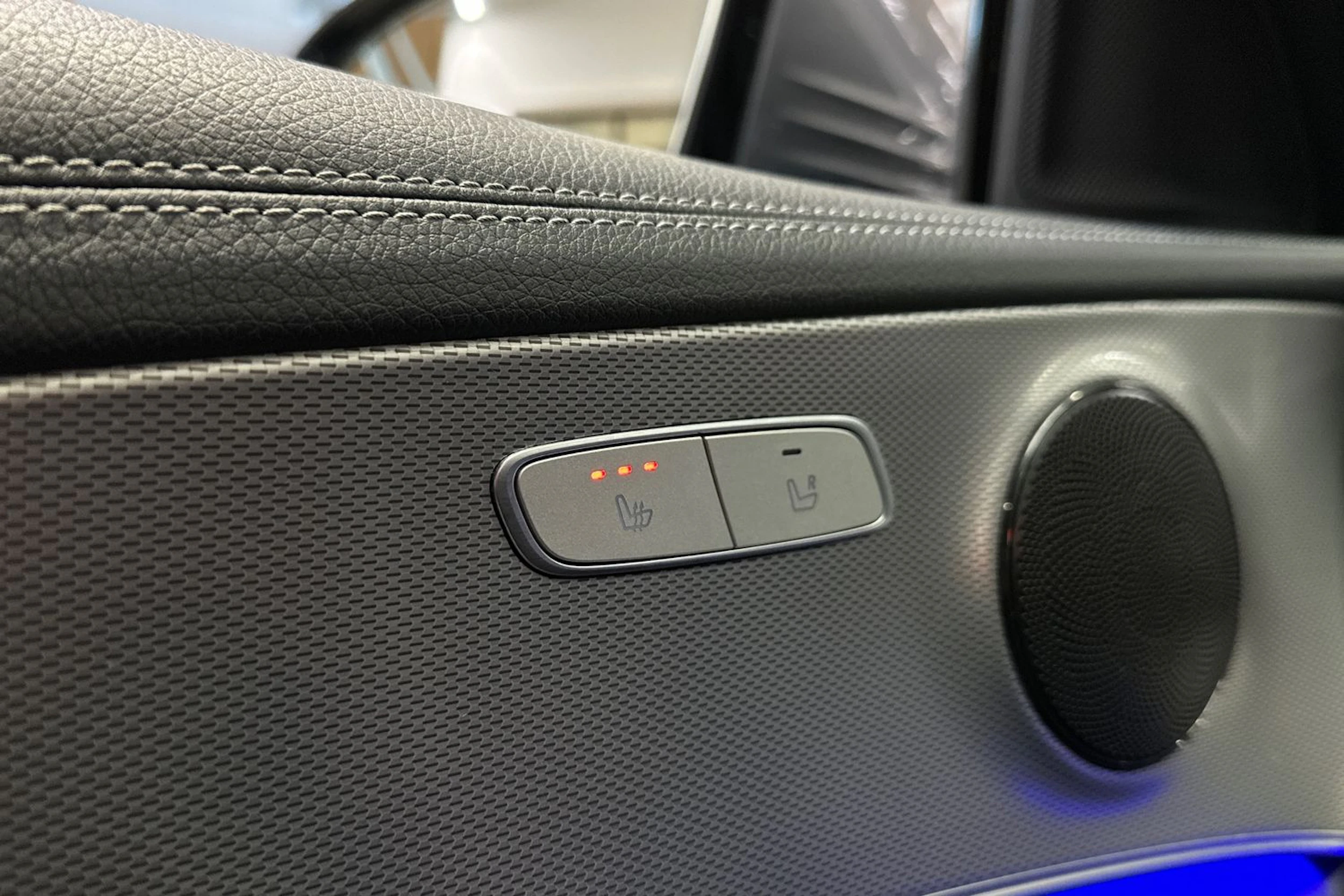 harmaa Mercedes-Benz E 2018 kuva 25.