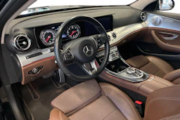 Musta Mercedes-Benz E 2018 kuva 6.