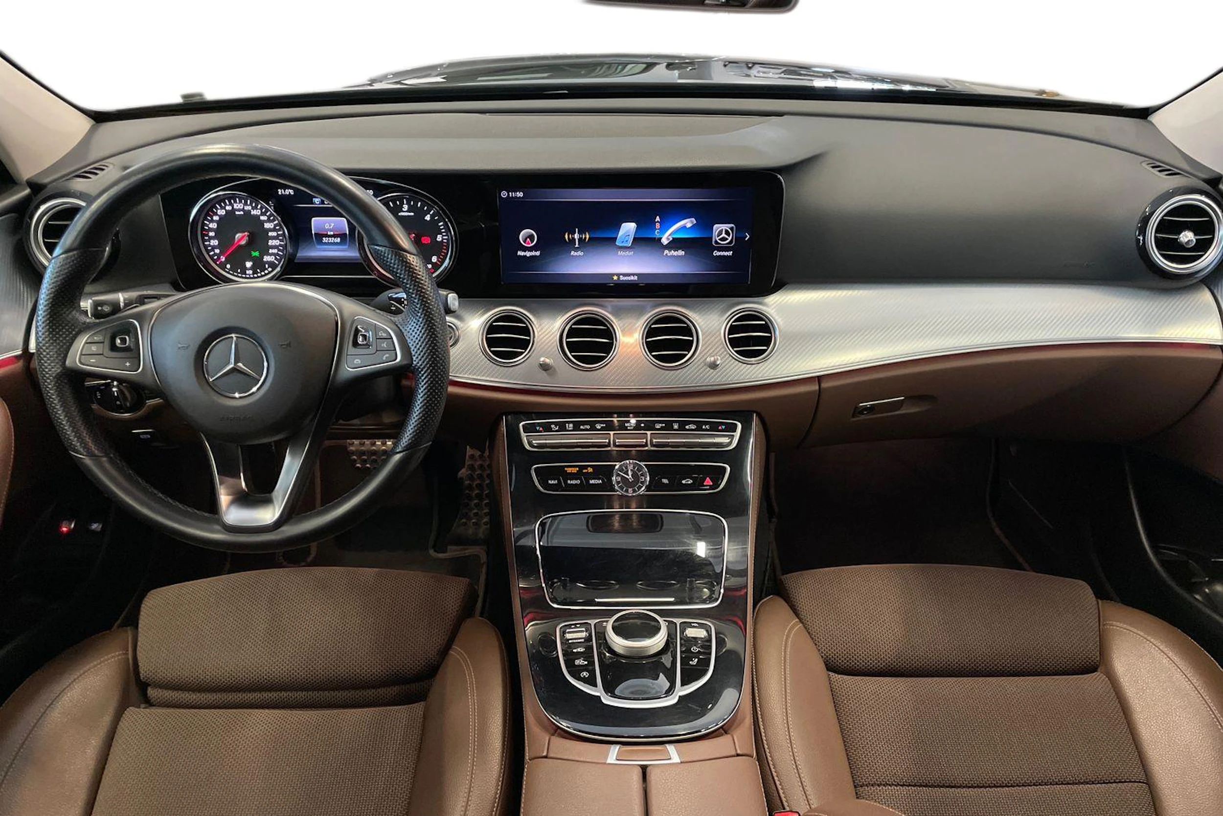Musta Mercedes-Benz E 2018 kuva 7.