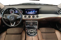Musta Mercedes-Benz E 2018 kuva 7.