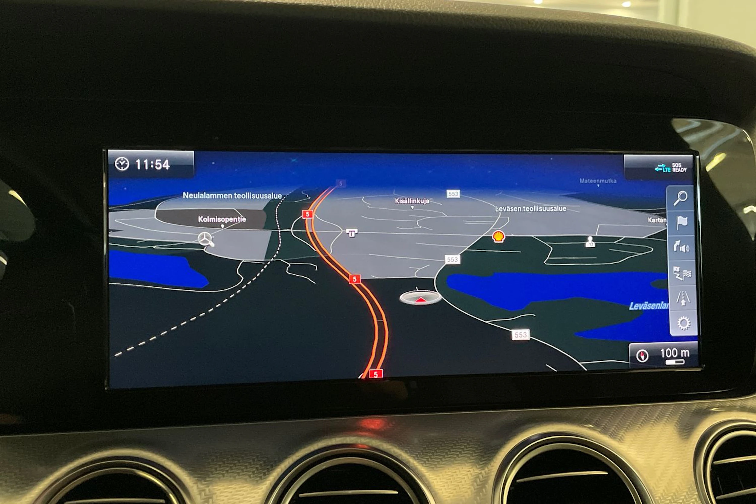 Musta Mercedes-Benz E 2018 kuva 19.